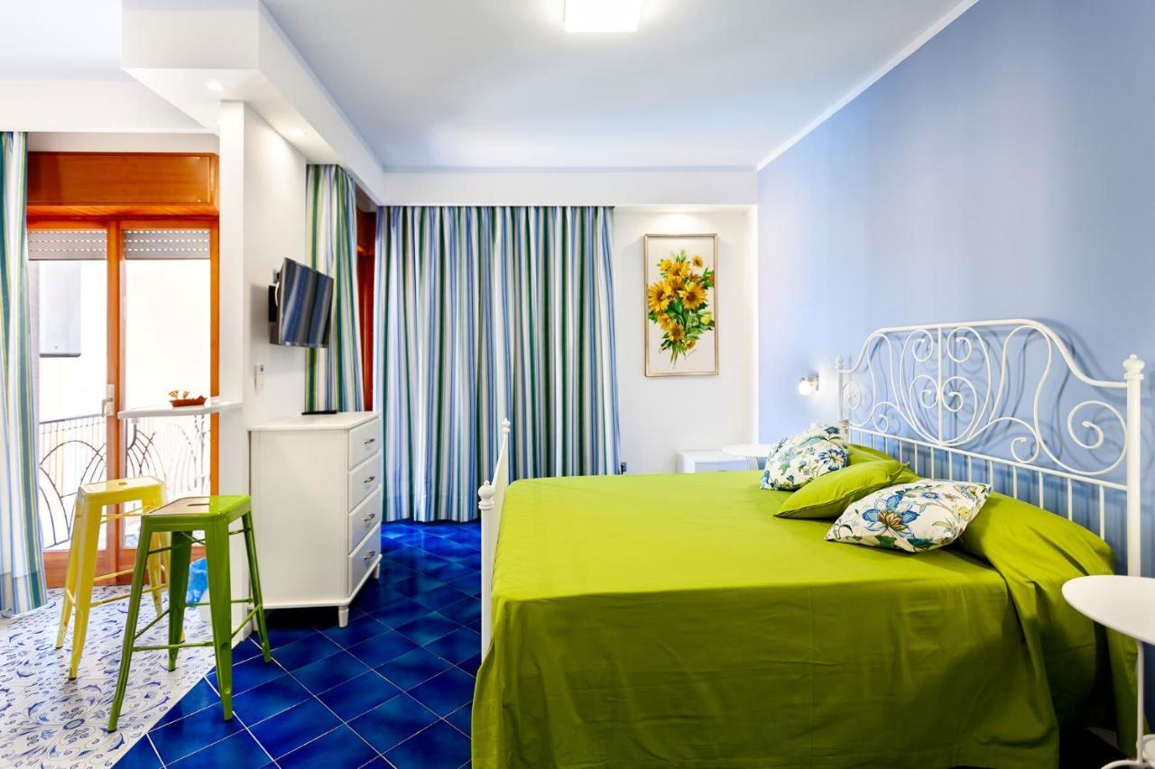 Sirentum Suite Sorrento Eksteriør bilde